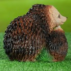 Садовая фигура "Ёжики с яблоком" 12х15х14см - Фото 6