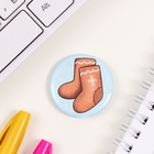 Значок новогодний закатной d=35 мм «Валенки» 6.5×6.5 см - Фото 3