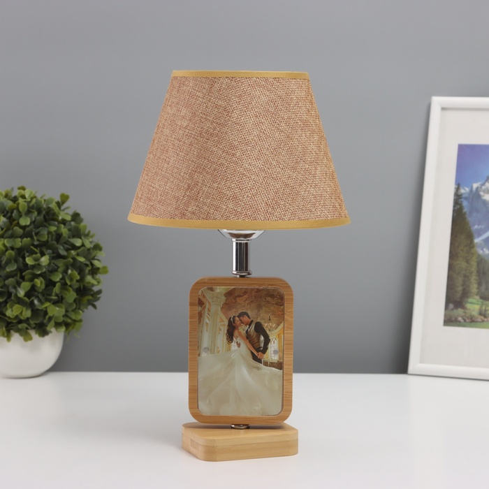 Лампа настольная с фоторамкой 7.5×11.5 см (акрил на магнитах) 20×20×35 см - Фото 1