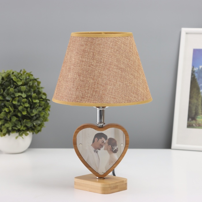 Лампа настольная с фоторамкой 9.5×8.5 см (акрил на магнитах) 20×20×35 см - Фото 1