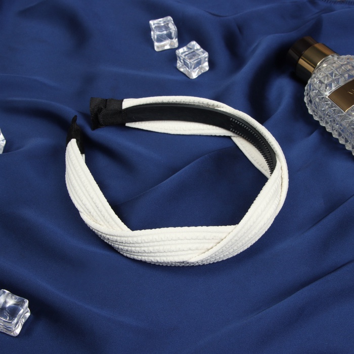 Ободок для волос QF «Жаннет», коса плетение, 3 см, бежевый - Фото 1