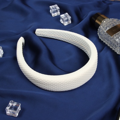 Ободок для волос QF «Жаннет», стиль орнамент, 3 см, бежевый