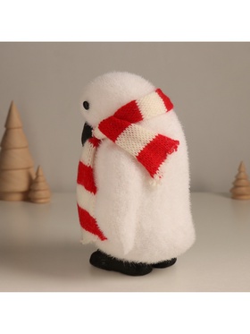 Фигурка «Пингвин в полосатом шарфике», 17×12×10 см
