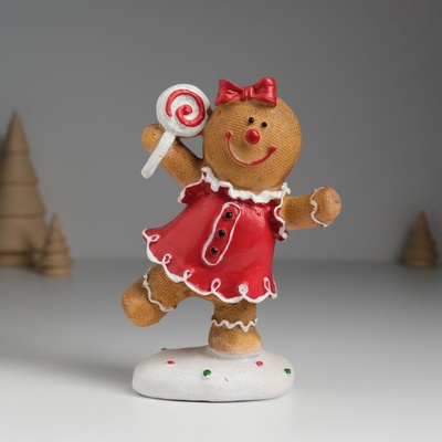 Фигурка полистоун «Пряничка в красном платье, с леденцом», 10×5×14 см