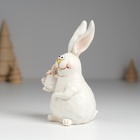 Фигурка полистоун «Кролик белый толстячок с крольчонком на лапах», 5.5×5.5×11.5 см - Фото 3