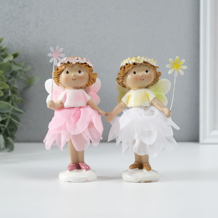 Фигурка полистоун «Малышка фея в цветочном платье с цветочком», 8×8×13 см, МИКС - Фото 1