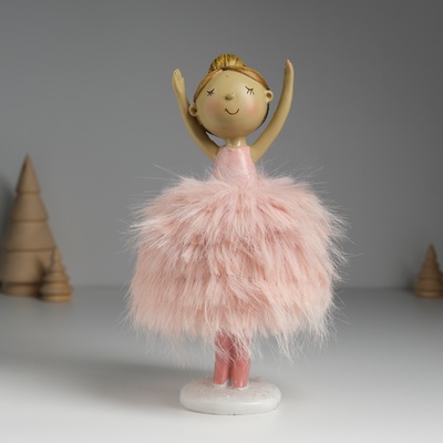 Фигурка полистоун «Балерина в меховой розовой пачке», 11×10×19.5 см