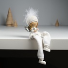 Фигурка настольная полистоун «Ангелочек в белом наряде, в шапке с пухом сидит», на полку, длинные ножки, 6×4×15 см - Фото 4