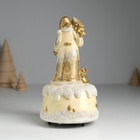 Сувенир музыкальный механический «Фигурка. Дед Мороз в коричневой шубе с ёлкой», полистоун, 10×10×18 см - Фото 5