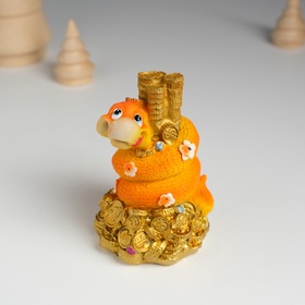Фигурка полистоун «Змей оранжевый с цветочками на монетах», 6×5.8×8.8 см