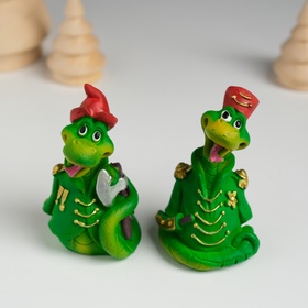 Фигурка полистоун «Змей зелёный в форме», 4.5×4×6.5 см, МИКС