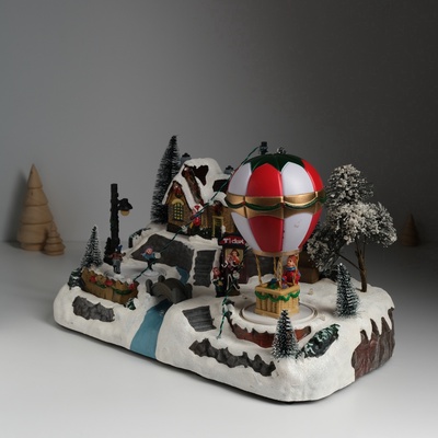 Фигурка светящаяся «Воздушный шар у катка», крутящаяся, 35×20×19 см