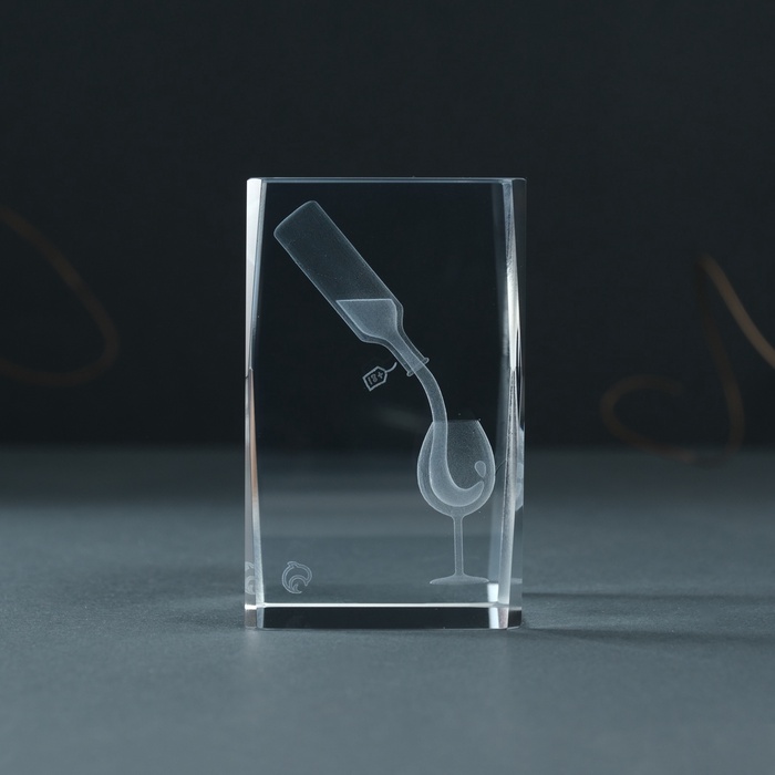 Фигурка стекло прямоугольник «Бокал и вино», 5×5×8 см