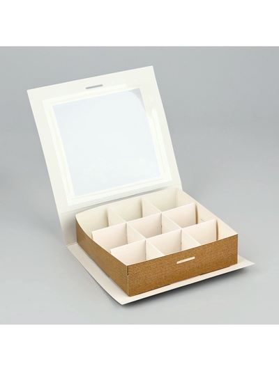 Коробка под 9 конфет с ячейками «Лучшему мужчине» 14.5×13.5×3.5 см