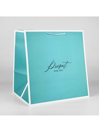 Пакет для цветов «Подарок», 42×44×32 см