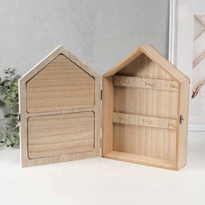 Ключница настенная «Двухэтажный дом с цветами», дерево, 6 крючков, 6×20×27.5 см