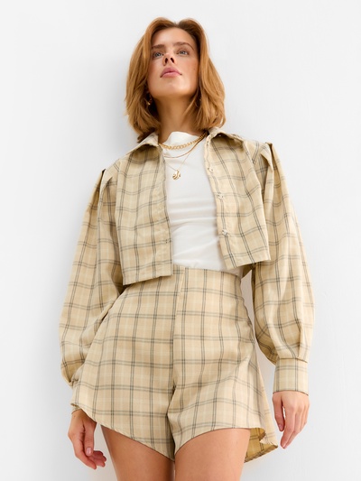 Костюм женский (блузка, шорты) MINAKU: Casual Collection, бежевая клетка, размер 42