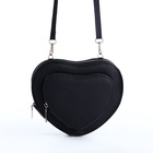 Сумка женская кросс-боди на молнии, в форме сердца, 20×5×16 см, чёрная - Фото 4