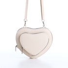 Сумка женская кросс-боди на молнии, в форме сердца, 20×5×16 см, белая - Фото 3