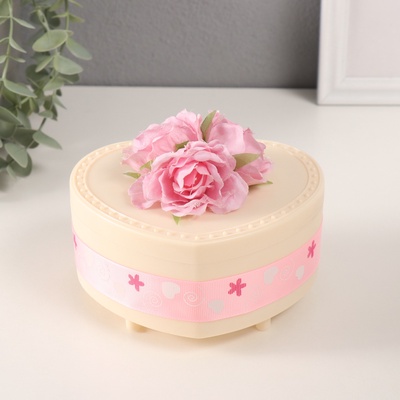Шкатулка музыкальная механическая «Нежные розы», пластик, молочная, 12×13.5×10.5 см