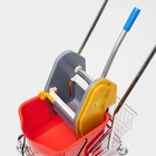 Тележка уборочная одноведерная с вертикальным отжимом и сеткой, красное ведро 25 л, хромированная рама - Фото 4