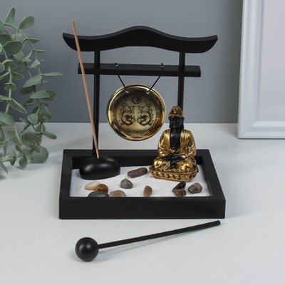 Японский сад камней настольный «Дзен. Будда в золотом у гонга», с набором аксессуаров, 13.2×15×15.3 см