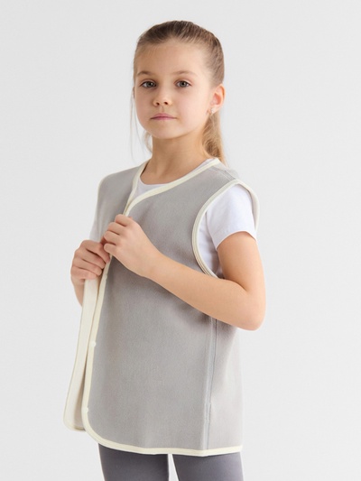 Жилетка флисовая детская Collorista, цвет графит, рост 104 см