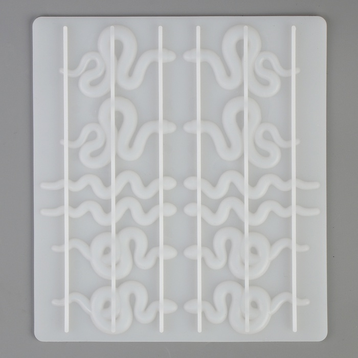 Молд силиконовый «Змейки» 16.5×14.8×1 см - Фото 1