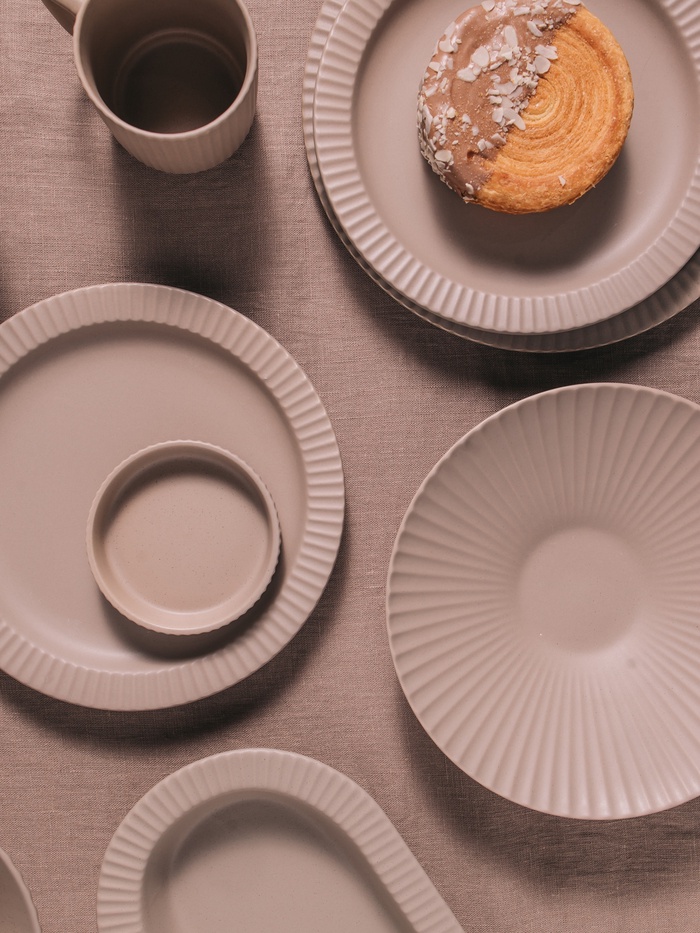 Тарелки Magistro Jarwah Lausanne, d=25 см, обеденные, набор 2 шт., фарфор, бежевые - фото 114943832