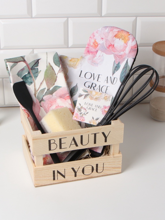 Кухонный набор «Этель» Love and grace: полотенце, варежка-прихватка, лопатка, венчик, губка - Фото 1