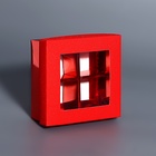 Коробка подарочная для 4 конфеты красный глиттер, с окном, 8.5×8.5×4 см - Фото 3