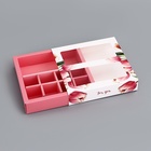Коробка для 8 конфет + шоколад, с окном «Презент», 17.7×17.8×3.8 см Кондитерская упаковка - Фото 4