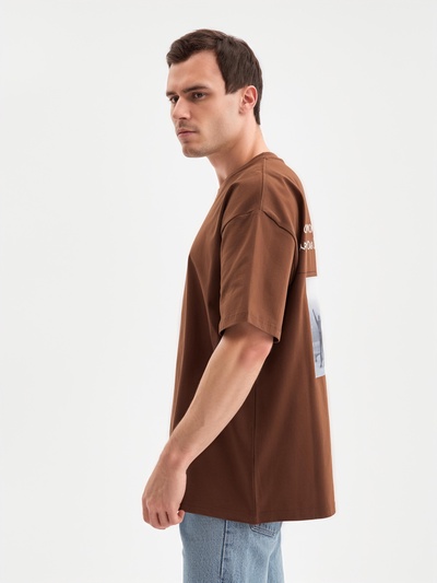 Футболка мужская MINAKU: Moments, цвет коричневый, р-р 50-52