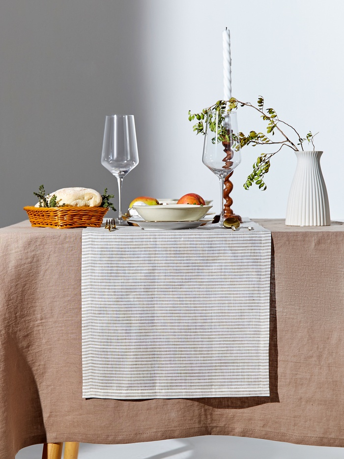 Дорожка на стол Этель Straightforward, 40×146 см, лён 100%, плотность 180 г/м², белая/серая