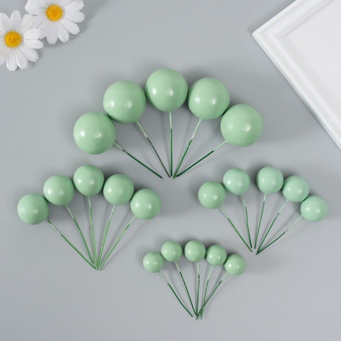 Декор для творчества «Шарики мятные», d=2; 3; 3.5 и 4 см, набор 20 шт. - Фото 1