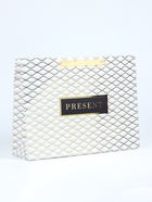 Пакет подарочный ламинированный горизонтальный Present, L 40×31×14 см - Фото 2