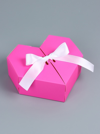 Подарочная коробка - сердце, самосборная, розовая, с лентой, 17×17×6 см