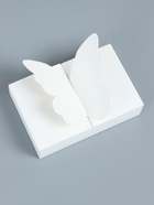 Коробка для 6 конфет бабочка, 12.6?8.3?4 см (комплект 4 шт) - фото 31126525