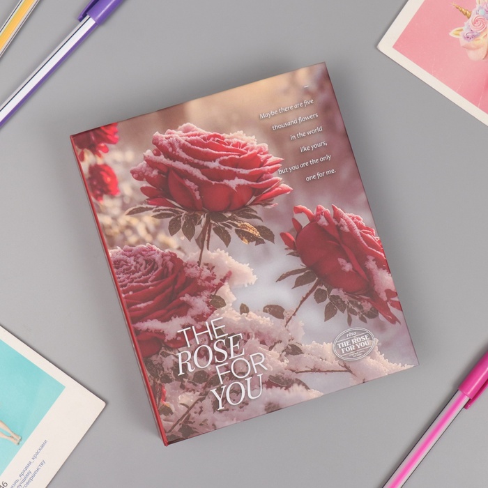 Фотоальбом на 40 фото 10×15 см «Алые розы в снегу», в коробке, золотая обводка, 4.5×14×17 см - Фото 1