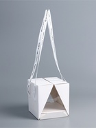 Коробка под бенто - торт с ленточками, белая, 15.5×15.5×16 см - Фото 2