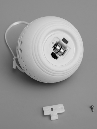 Ёлочный шар «Орнаменты», 6.9×6.9×5.9 см, 1 LED, керамика, от батареек LR44×2, свечение тёплое белое
