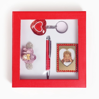 Набор подарочный, 4 предмета: ручка, фоторамка, часы, брелок, заколка