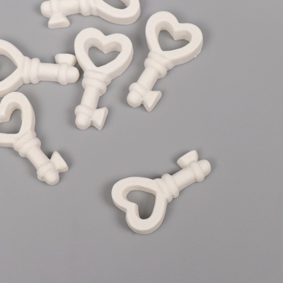 Декор для творчества полистоун «Ключик с сердечком», белый, набор 6 шт., 2×3 см