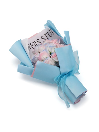 Подарочный букет из 12 мыльных роз, дизайнерский