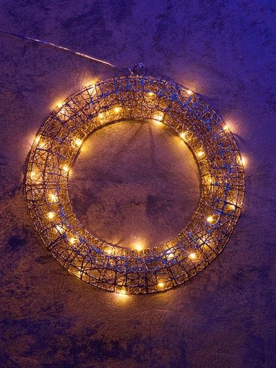 Светодиодная фигура «Венок», 40×40×5 см, 30 LED, от батареек ААх3, свечение тёплое белое