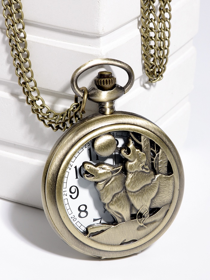 Часы карманные «Волки», кварцевые, цепочка l-40 см, d=4.5 см, золотистые - Фото 1
