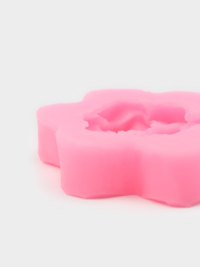 Молд для заливки Доляна «Фиалка», силикон, 5.5×5.5×1.2 см, розовый