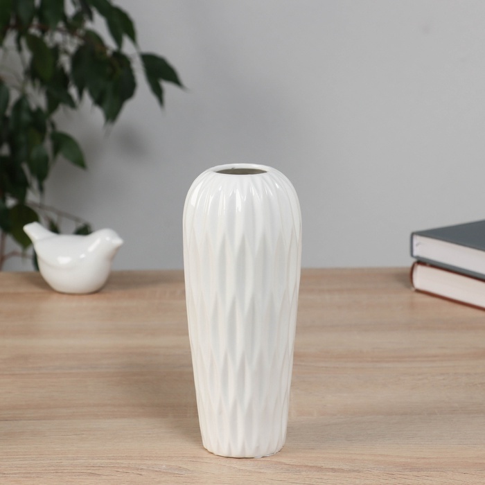 Ваза «Теган», рельеф, 17.5×7.5 см, керамика, белая - Фото 1