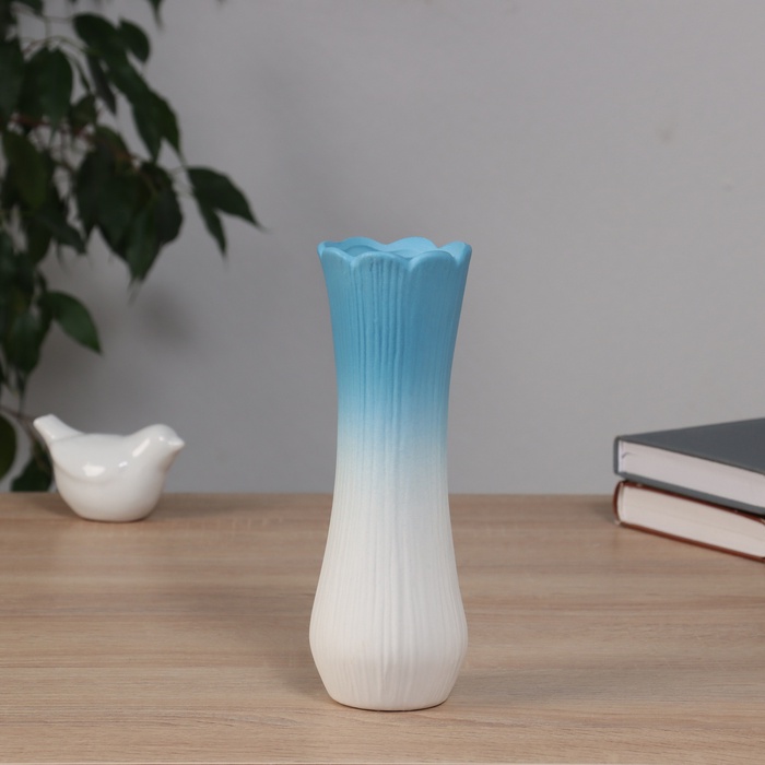 Ваза «Хайди», талия галант, 21×7 см, керамика, белая, голубая - Фото 1