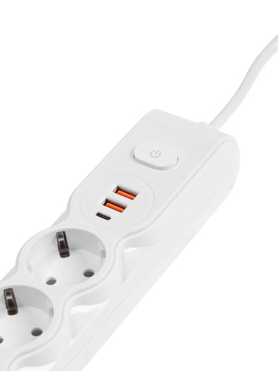 Удлинитель сетевой, 3 розетки, 3 м, 1300 Вт, 3×0.75 мм2, 2 USB-A, USB-C, 2.1 А, с заземлением, с выключателем, белый